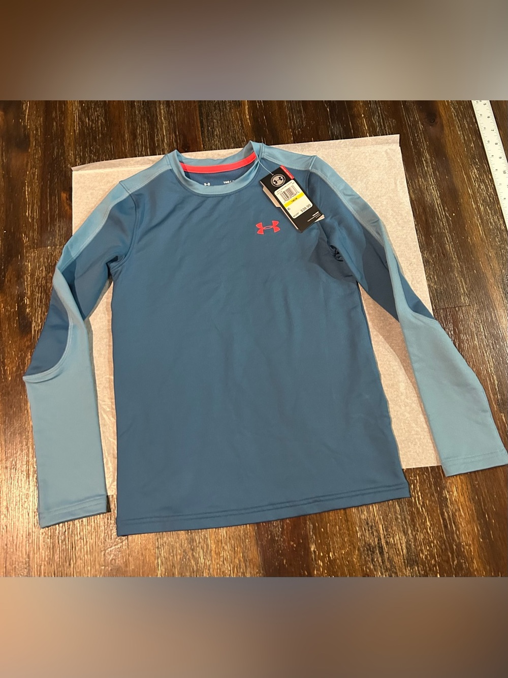 Under Armour T Shirt Youth
Boys MEDIUM  ColdGear